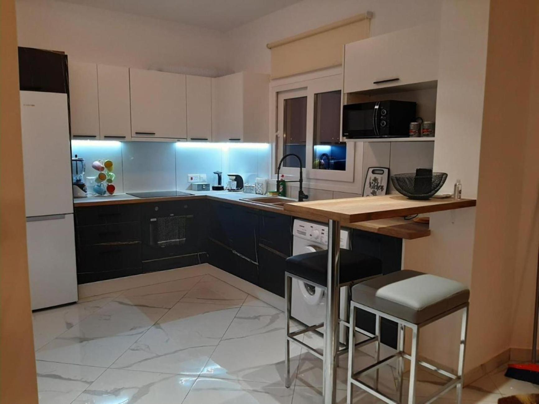 H&O Boulevard Breeze Apartment! Paphos Exterior foto